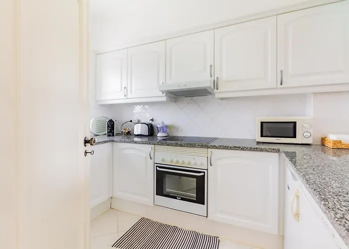 Family Holidays With Pool View * אלבופיירה