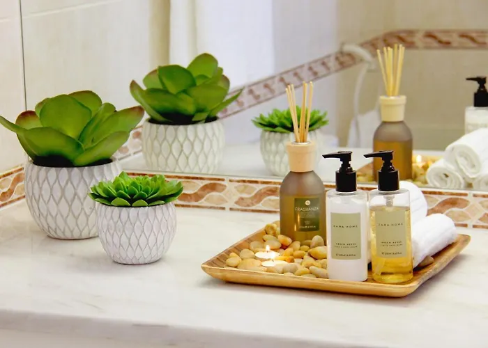 Family Holidays With Pool View דירה