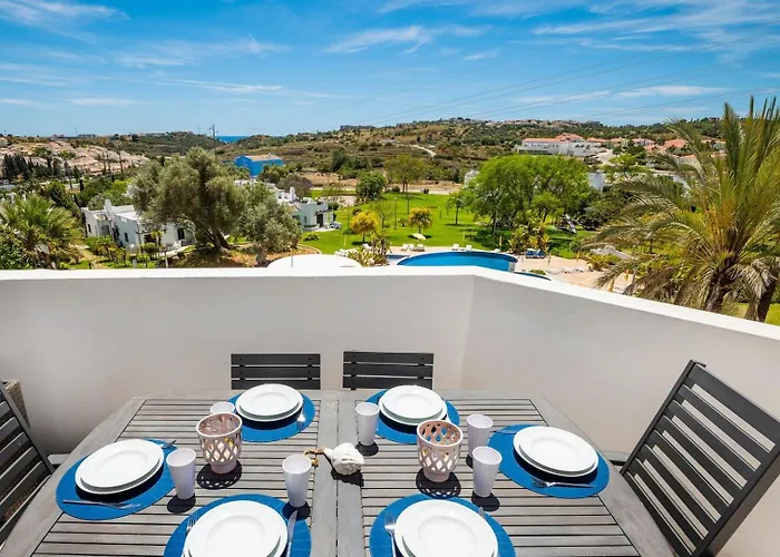 Family Holidays With Pool View * אלבופיירה