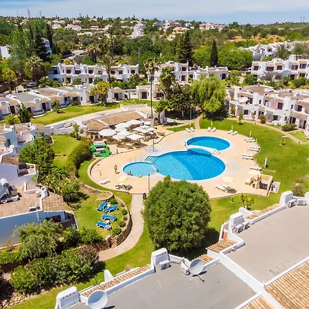 Apartment Family Holidays With Pool View