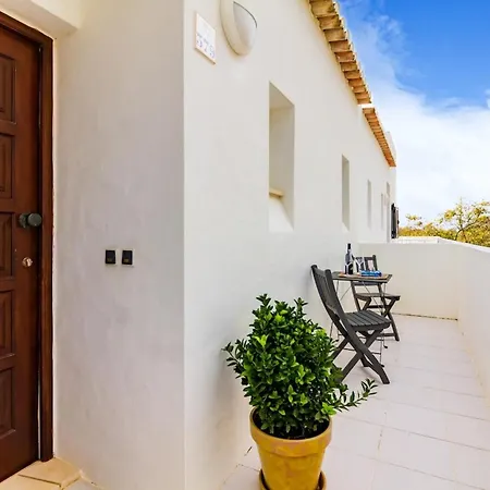 Clube ☀family Holidays With Pool View Lägenhet *