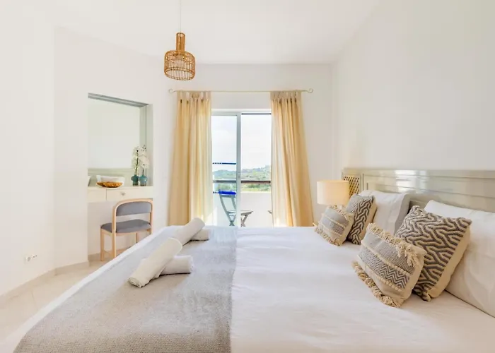 Apartmán Family Holidays With Pool View